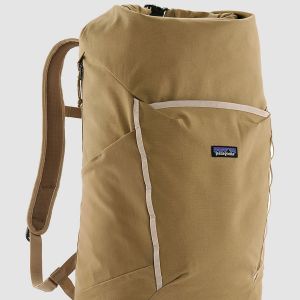 Prezzi Patagonia fieldsmith roll top backpack classic tan